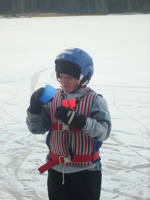 28/12 -05 Ungdoms- och familjetur på Gösjön - 5 bilder.