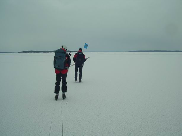 8/3 -06 Vättern från Hinstorp till Dödssundet - 5 bilder.